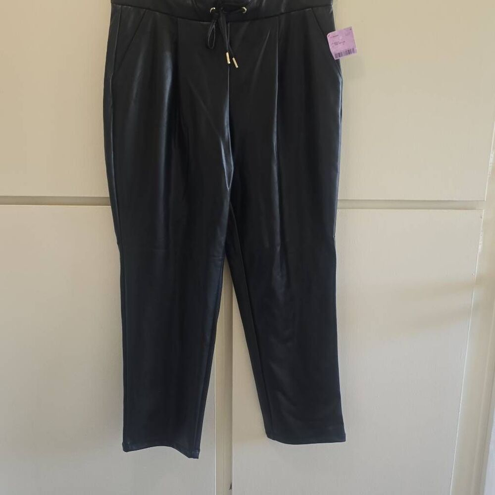 Anne Klein  blk matte faux leather pants, drawstring waistband, slash pkts NWT L